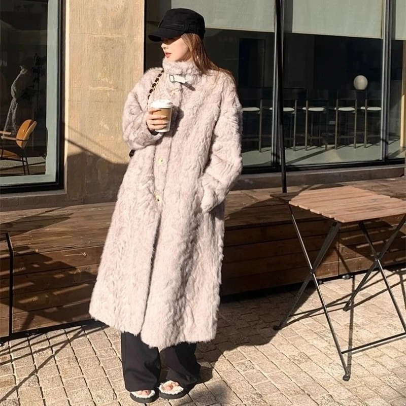 معطف نسائي شتوي جديد لعام 2025 بياقة مدورة طويلة من فرو صناعي سميك صديق للبيئة أنيق ودافئ #2