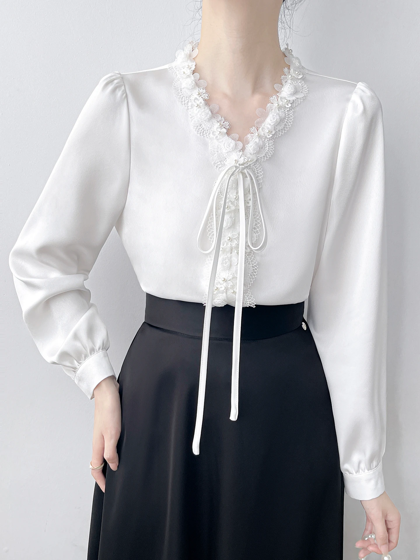 Korean Style Commuter Lace Shirt Women's Long Sleeve V-Neck Ribbon Sweet Top  Knot Decoration Polyester Fiber