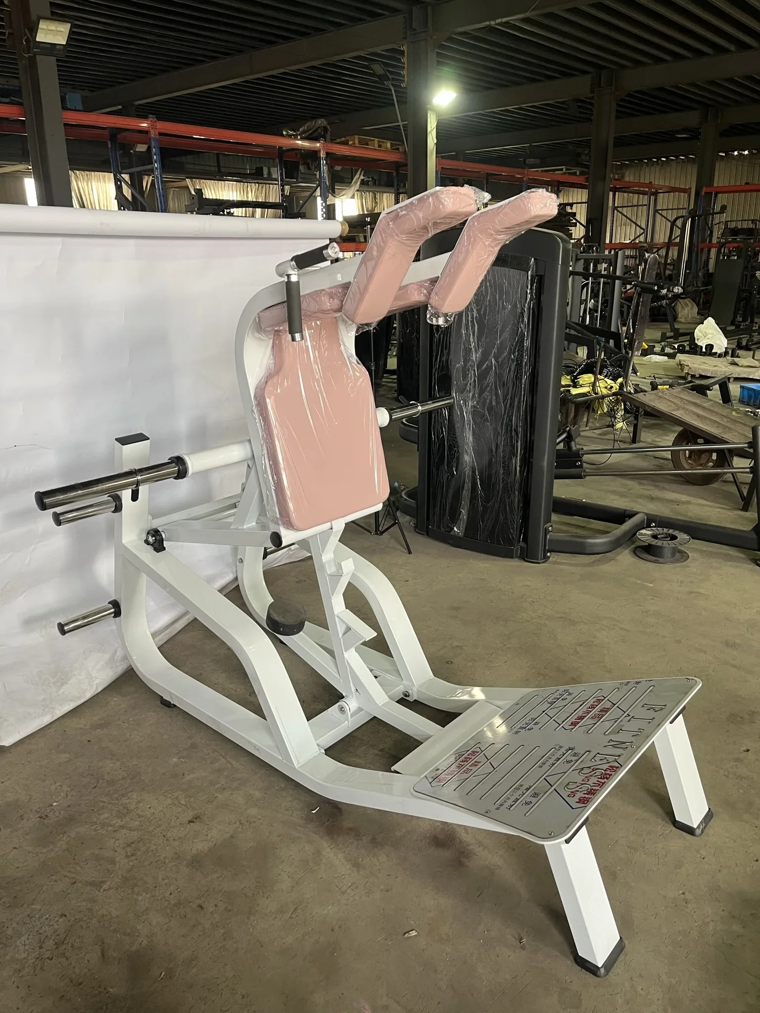 Professional Squats Fitness Gym Equipment Plate Loaded Super V Squat Machine OEM Customized Steel Box Bodybuilding