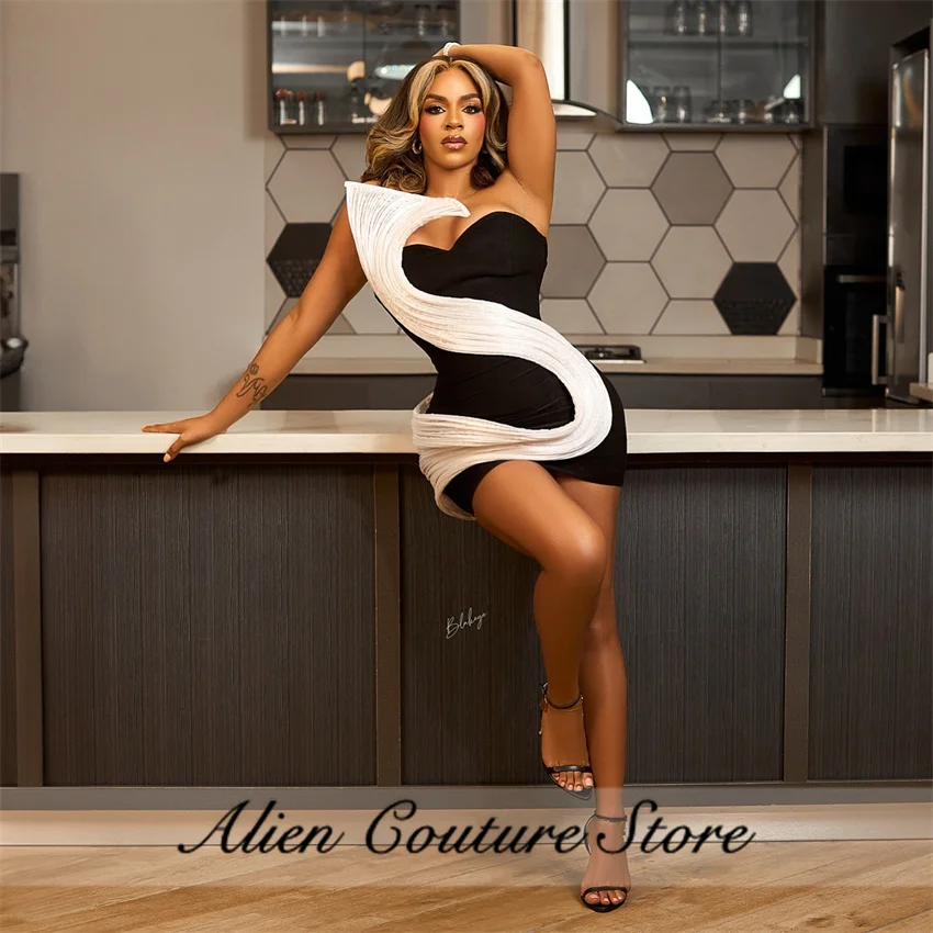 Eleganckie czarno-białe krótkie sukienki na studniówkę dla czarnoskórych dziewcząt, sukienki galowe, sukienki koktajlowe, seksowne sukienki urodzinowe, szyte na miarę.