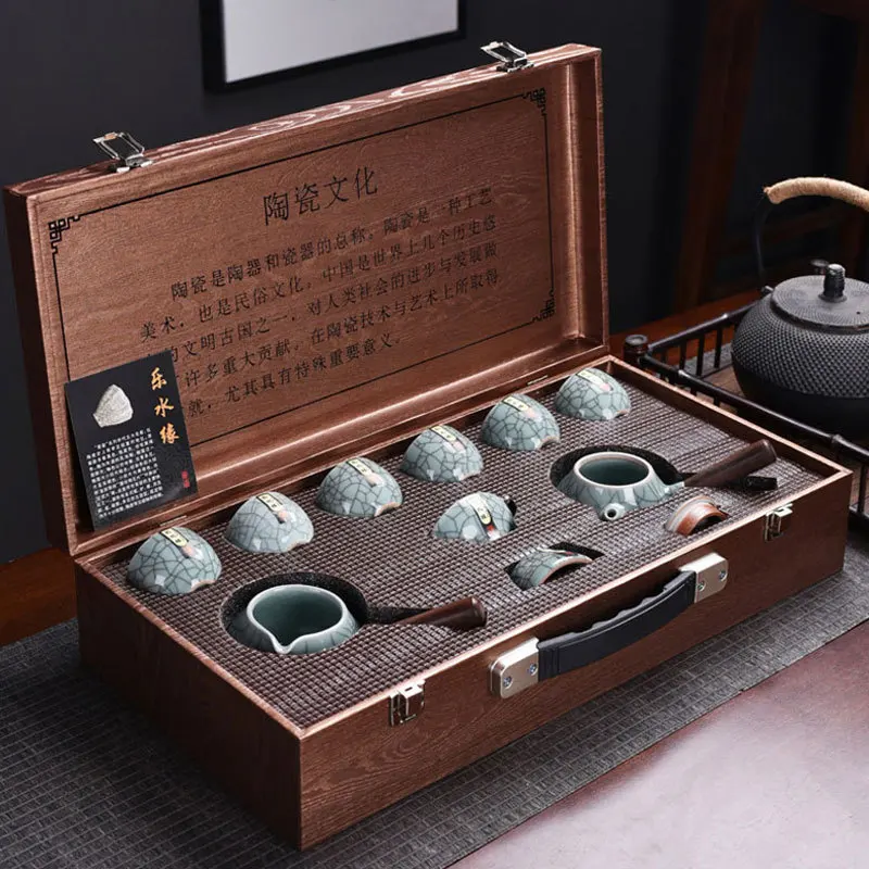 

EExquisite crackle-glazed tea set for Gongfu tea, equipped with a high-quality teapot, and packaged in a beautiful gift box.