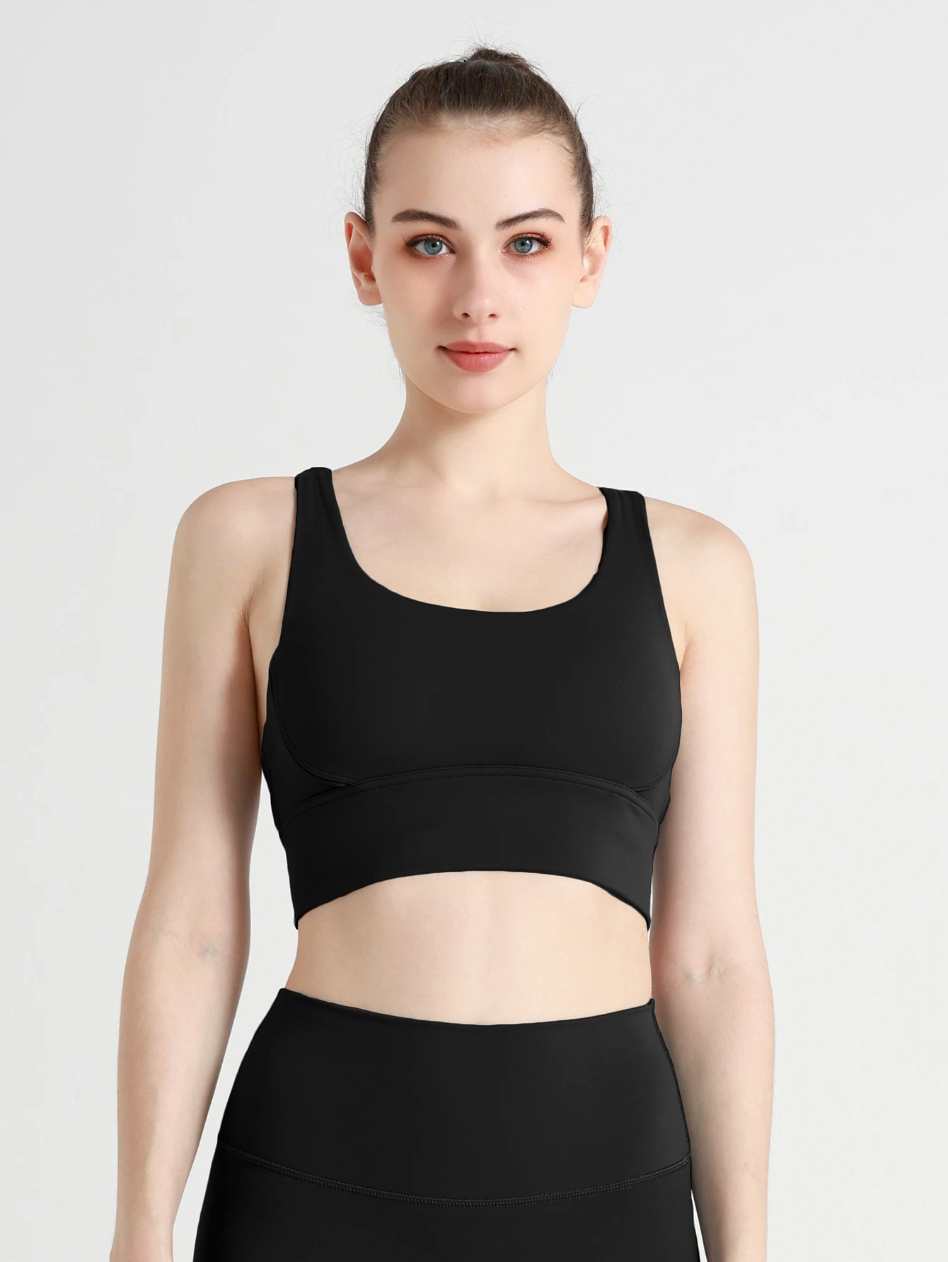 

Однотонный мягкий высокопрочный женский спортивный бюстгальтер для фитнеса, облегающий топ для комплексных тренировок, занятий в спортзале, йогой, с подкладкой для груди.