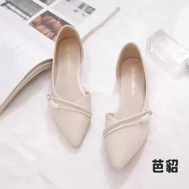 Summer 2026 Soft Bottom Pointed Toe Flat Bottom Slip-On Women's Shoes Sweet Style Bead Element Anti-Slip Fashionable Flats