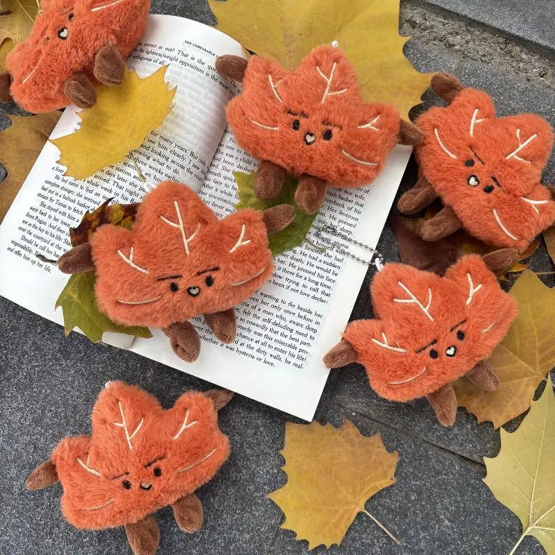 

Cute Plush Maple Leaf Keychain - Soft Cartoon Key Ring for Bags/Car Keys, Multi-Use Hanging Decor & Gift