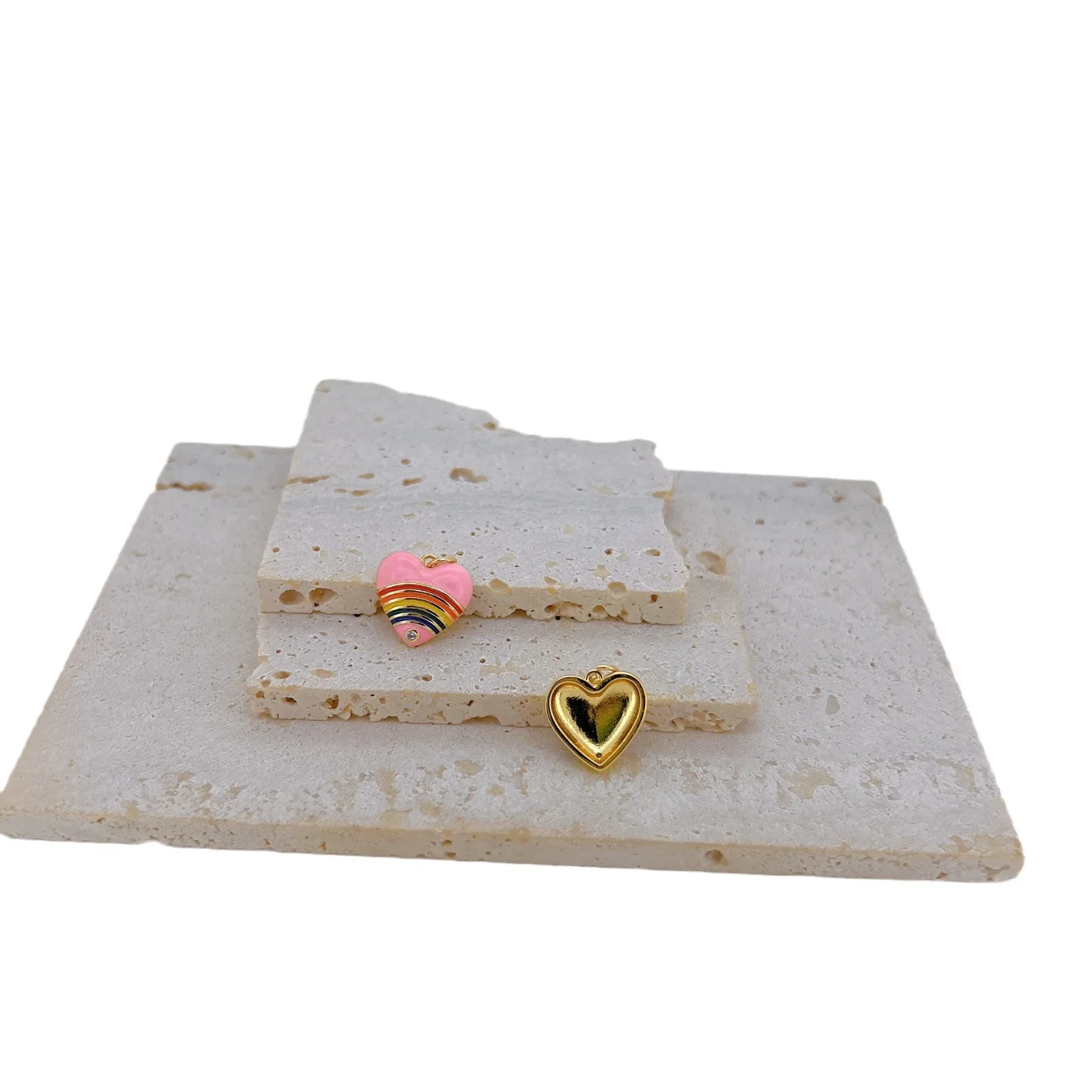 4 Pcs Heart Shape Rainbow Enamel Pendant for Diy Jewelry Making Supplies Shiny Copper Plated Gold Bracelet Necklace Accessories