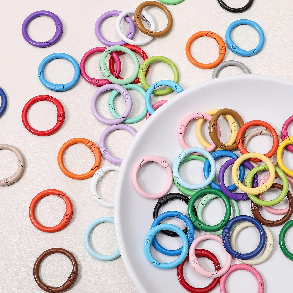 5/10Pcs Colorful Alloy O Ring Keychain Spring Clasp Key Chain Open Round Carabiner Buckle Connector for DIY Jewelry Making image 6