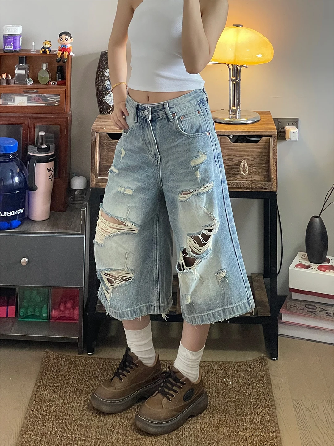 

Retro American High Waist Ripped Denim orts Men Women Sle Summer Waed Seven Parts Pants Dra Wide Leg Medium Length
