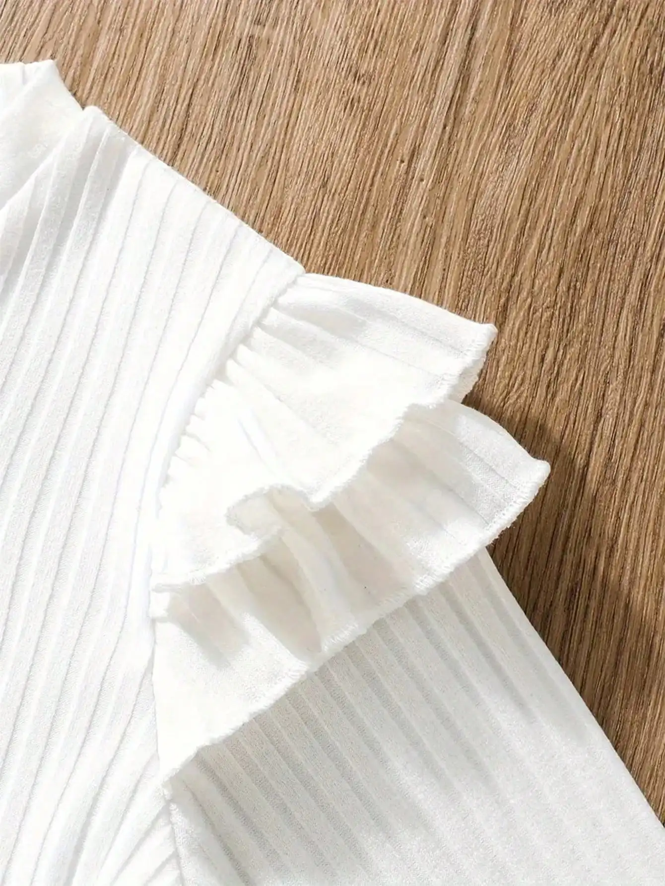 Einzigartiges Langarm-Oberteil mit Rüschenrand und Twill-Strickrock-Set, beliebter Stil für den Alltag und Reisen – Detail 6