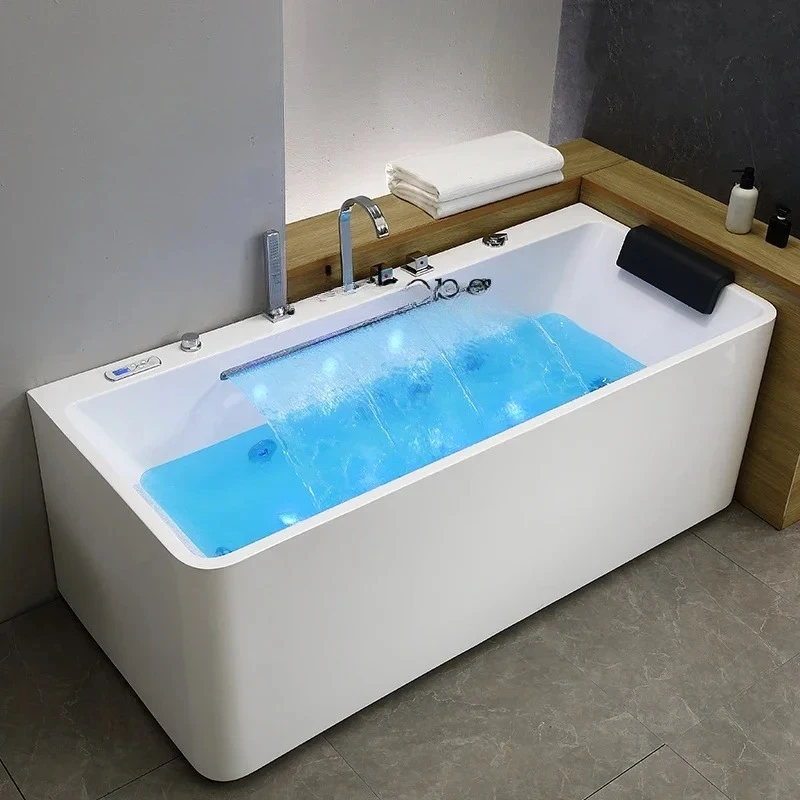 

Ванна-джакузи с интегрированным бесшовным акриловым покрытием, функцией массажа, интеллектуальным управлением и подогревом с постоянной температурой.