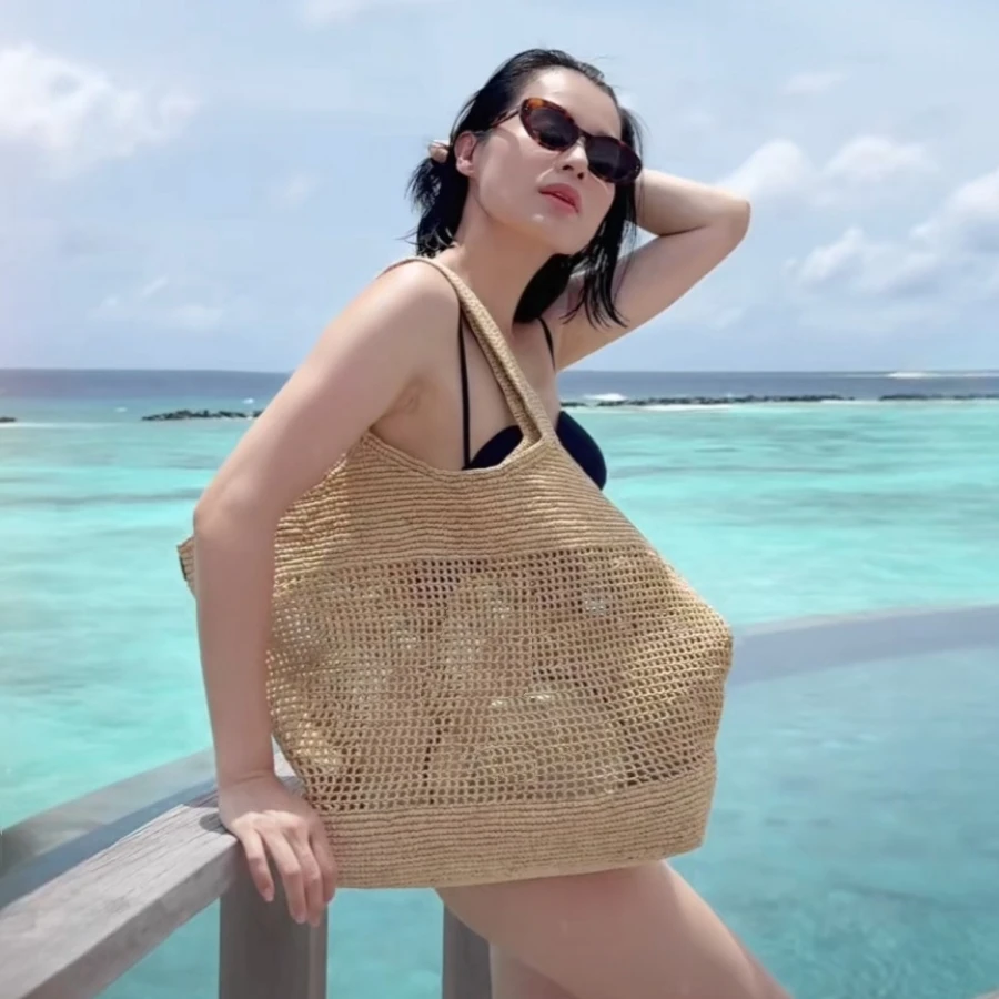 

Новая женская соломенная сумка 2026: плетеная сумка-тоут в отпускном стиле, фотогеничная сумка через плечо, повседневная и универсальная вместительная сумка