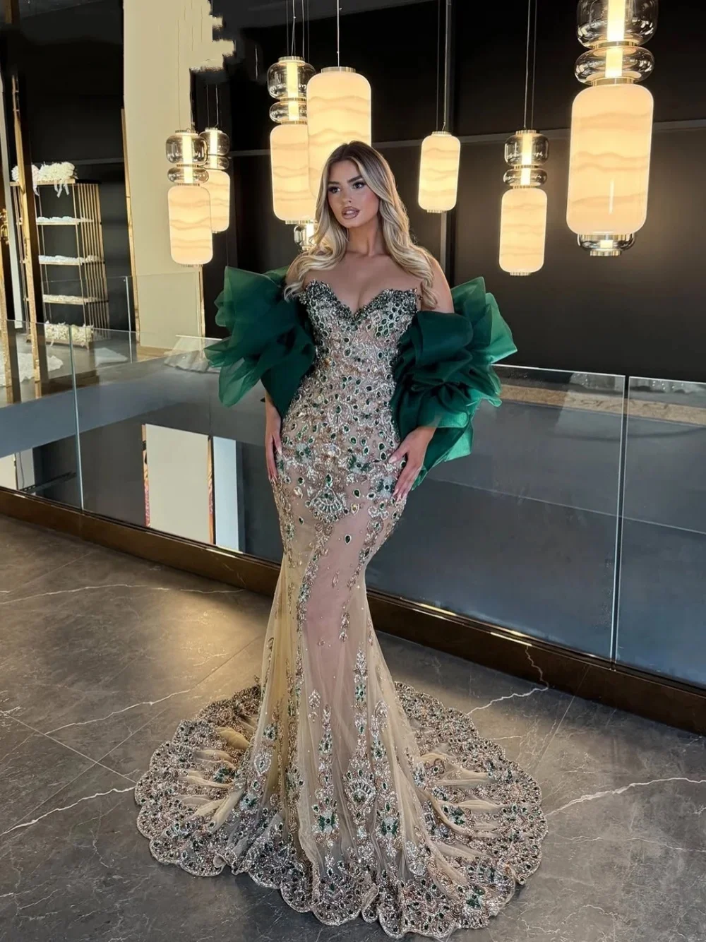 คริสตัลสวย Mermaid ชุดราตรี O คอ Appliques Beaded Prom Gowns เซ็กซี่ Sweep Train Party Dresses ที่กําหนดเอง