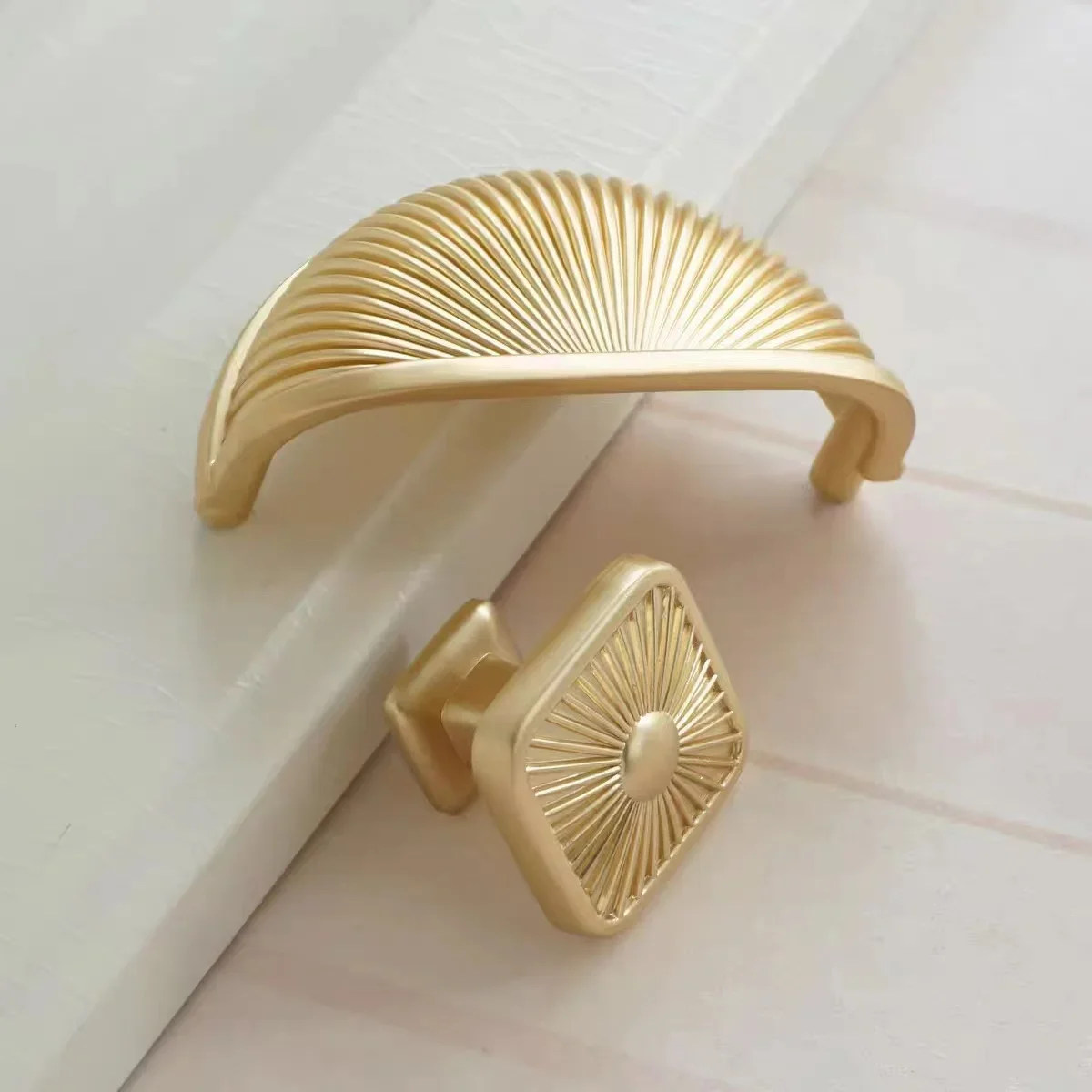 3624 Vintage Brushed Brass Furniture Drawer Cup Pull Cupboard Handle Sunlight Satin Gold Knobs And Handles for Drawers