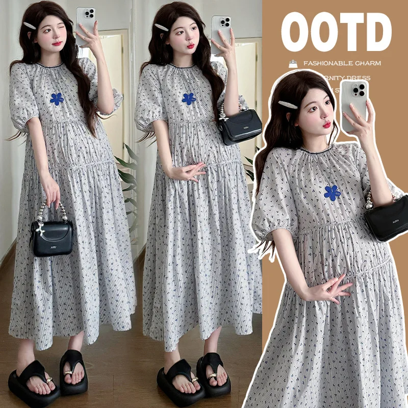

2025 Summer Maternity Dress Short Sleeve Floral Print Loose Fit Slimming Pregnancy Gown Stylish Comfortable Chic Outfit