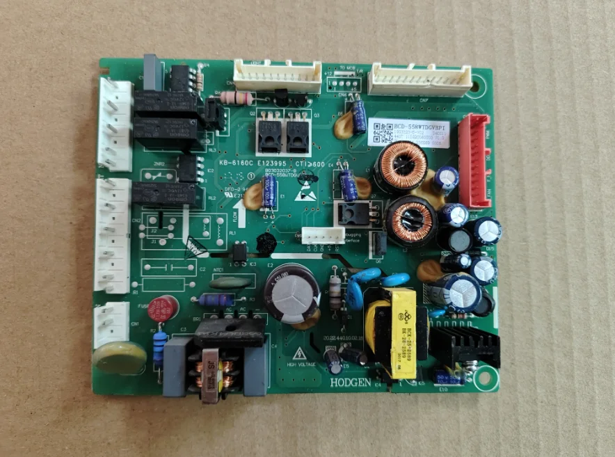 

BCD-558WTDGVBPI1903323 тестовая материнская плата, исправная.