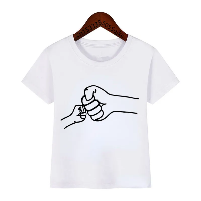Two fists collide with each other, hand-painted T-shirt, personalized T-shirt for children, Father's Day pattern, fun and cute T