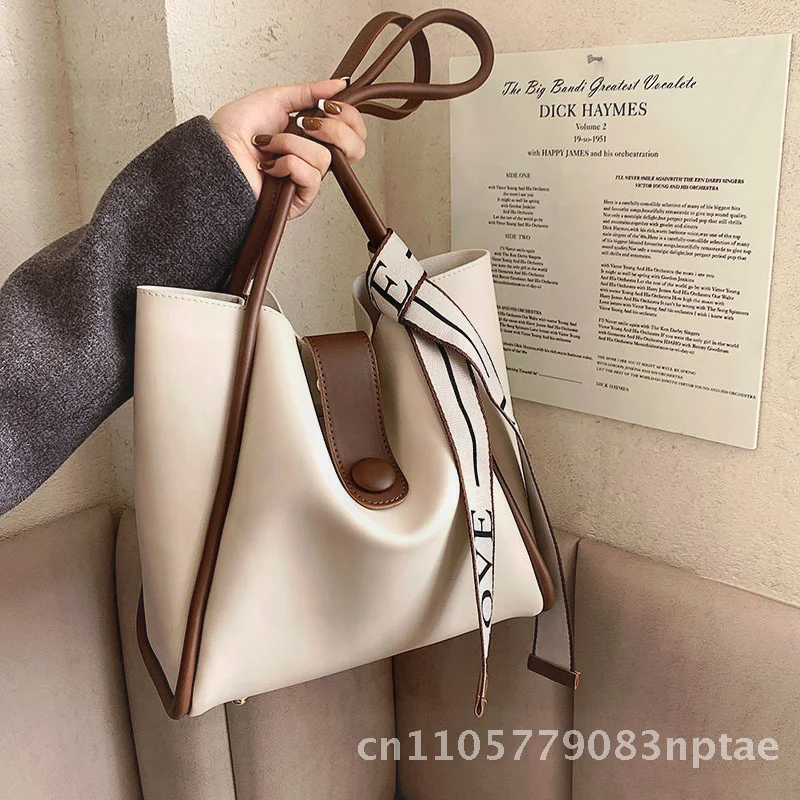 

Large Capacity Spring Tote Bag Women's Street Fashion Textured PU Shoulder Bag White Black Coffee Oval Shape Zipper Opening