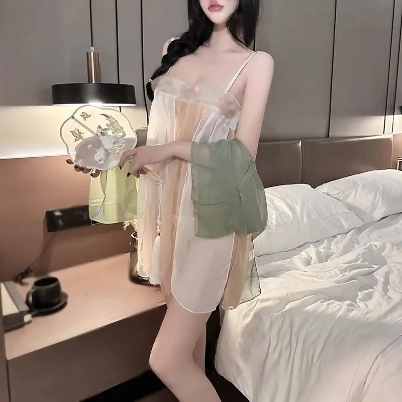 Ele ort Skirt in Lace with Waist-Cinching And Neline Detail loween Faion for Women's Ci Walk Polyester Fiber