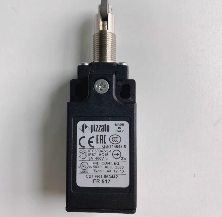 New original Pizzato FR 517 limit switch