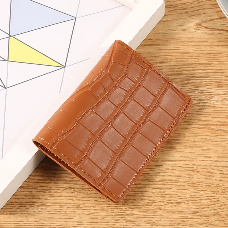 Ladies' new short card wallet with small buckle; two-fold design; exquisite and versatile; perfect for storing coins and cards