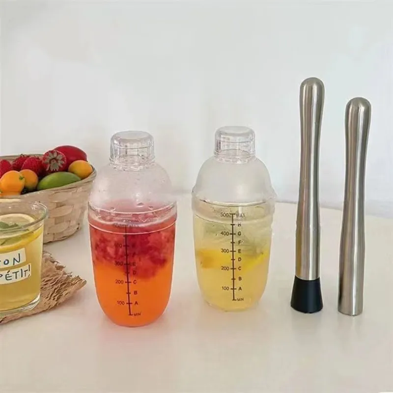 

500ml Hand Shake Cup Set Creative Cocktail Shaker Transparent Mixer Cup Clear Bar Wine Milk Tea Shaker Cup with Scale Shake Cup