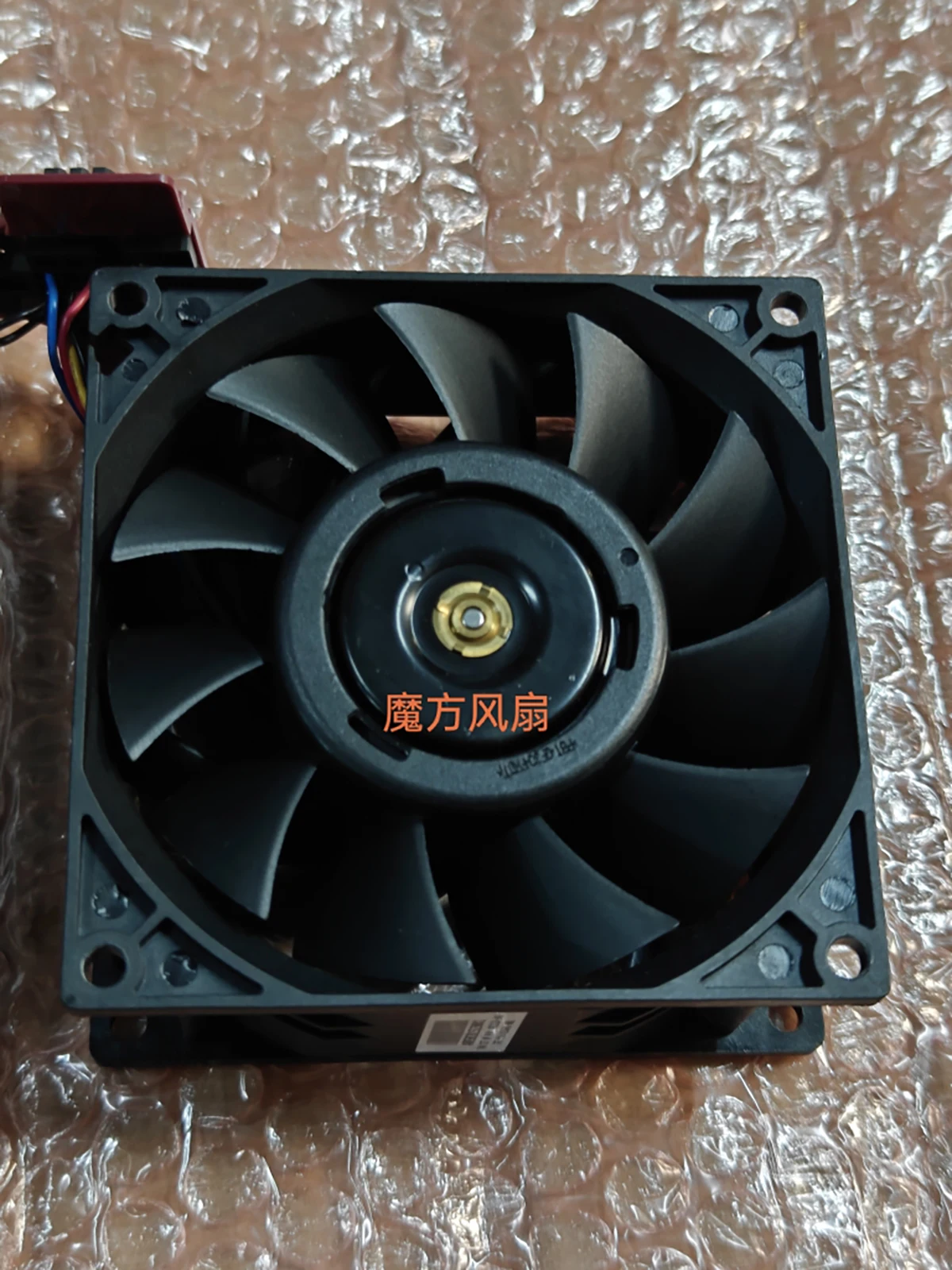 Delta PFC0912DE 9238 3.72A 12V Wentylator chłodzący serwer z mocną kontrolą temperatury