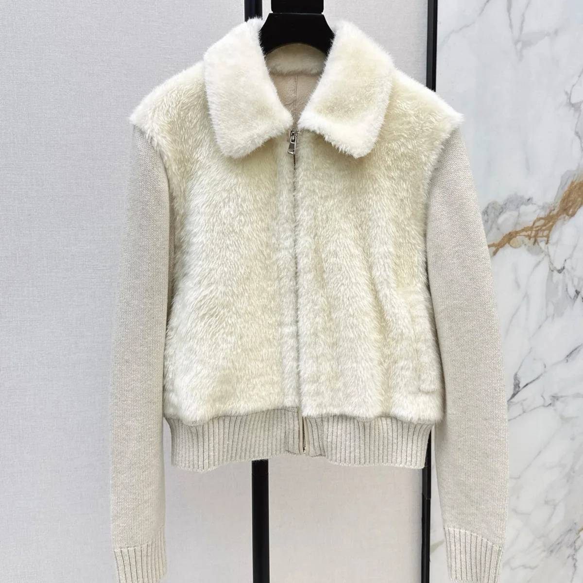 High Quality Women Furry Spliced Knit Sleeve Jacket, Lapel Zipper Cropped Warm Outerwear lyt261021125