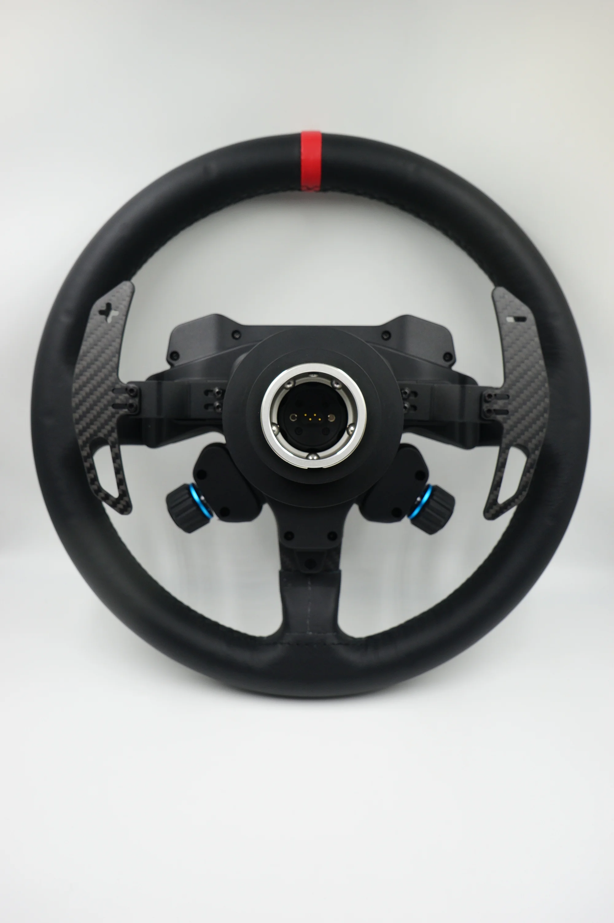 Części modyfikacyjne i akcesoria do manetek zmiany biegów z włókna węglowego SIMPUSH do kierownicy Logitech RS 50 — zdjęcie produktu 4