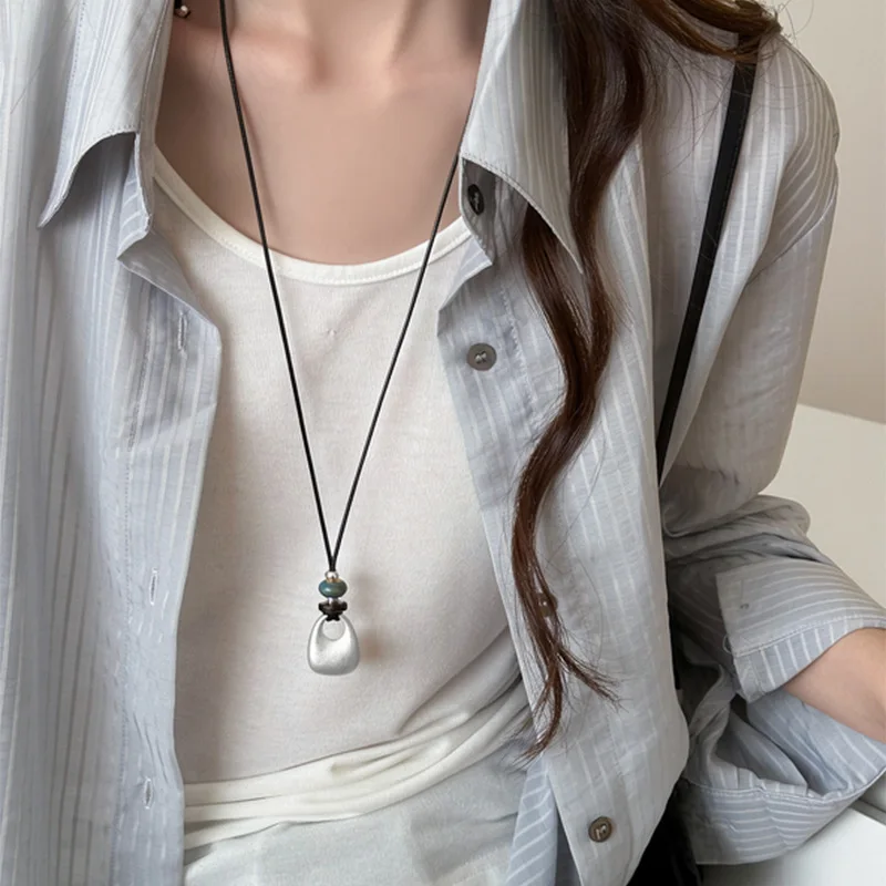 Minimalist Matte Hollow Pendant Long Cord Necklace Vintage Neutral Layering Neck Jewelry For Women Stripe Shirt Match