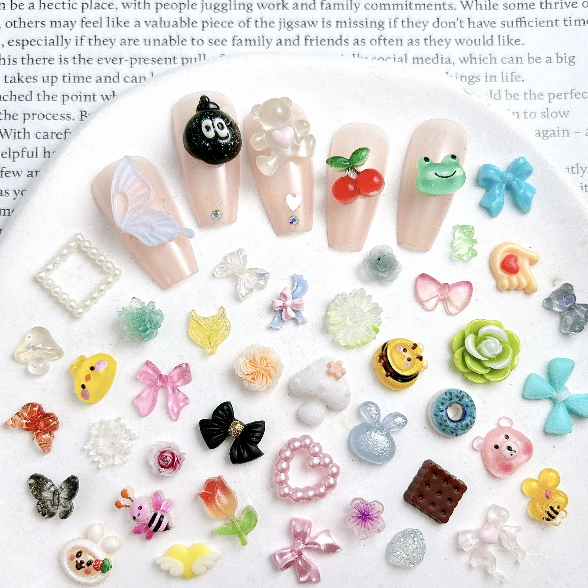 60PCS Random Blind Box Butterfly Grape Flower Resin Nail Charms Creative Moon Pig Bow Mixed Nail Art Decorations for DIY Nails