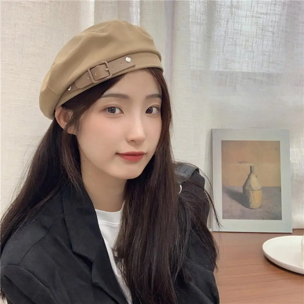 Korean Spring and Autumn Beret Women's Metal Buckle Beret British Retro Painter's Hat Elegant Accessory