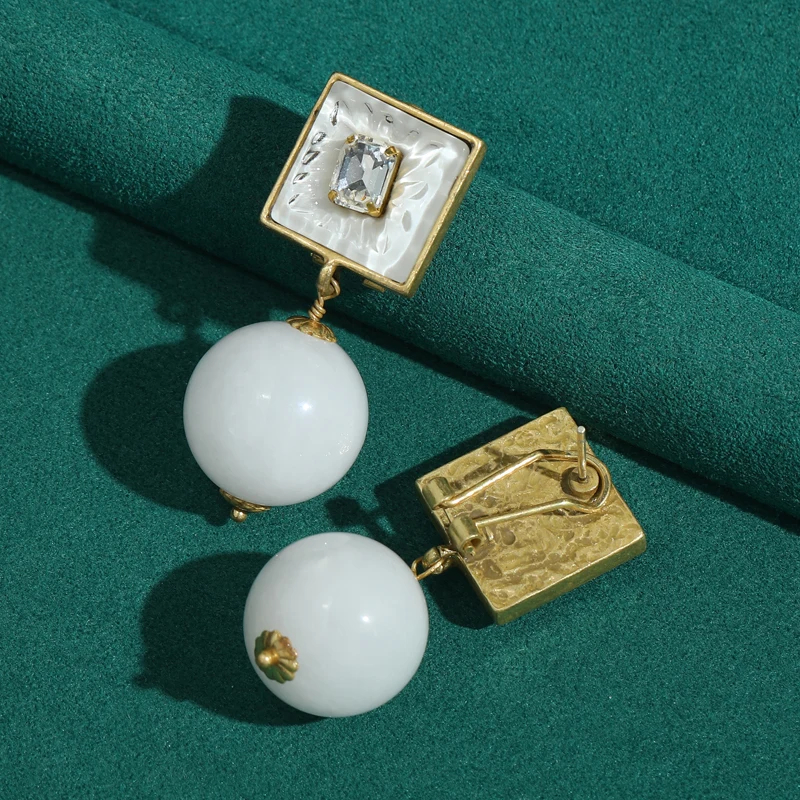 

Vintage Square Transparent Crystal Drop Earring Pendent White Large Natural Stone Ball Retro Woman Jewelry For Anniversary Party