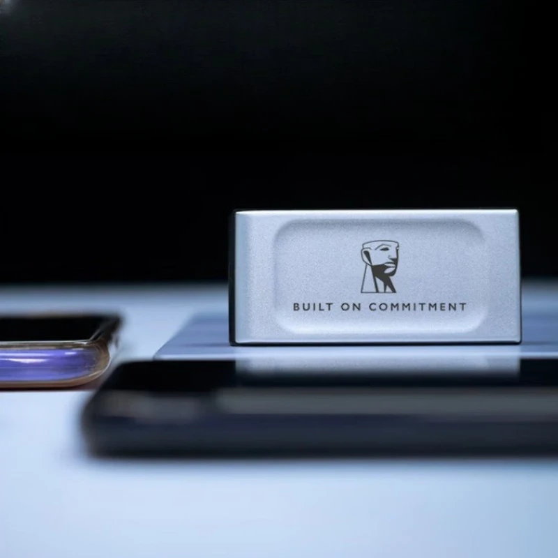 Suitable for STON 2TB Type-C USB 3.2 Mobile Solid State Drive (PSSD) XS2000