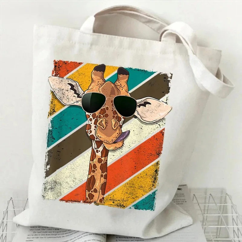 

2026 Retro giraffe-pattern lightweight handbag designed by the designer. Reusable folding design canvas shopping bag.