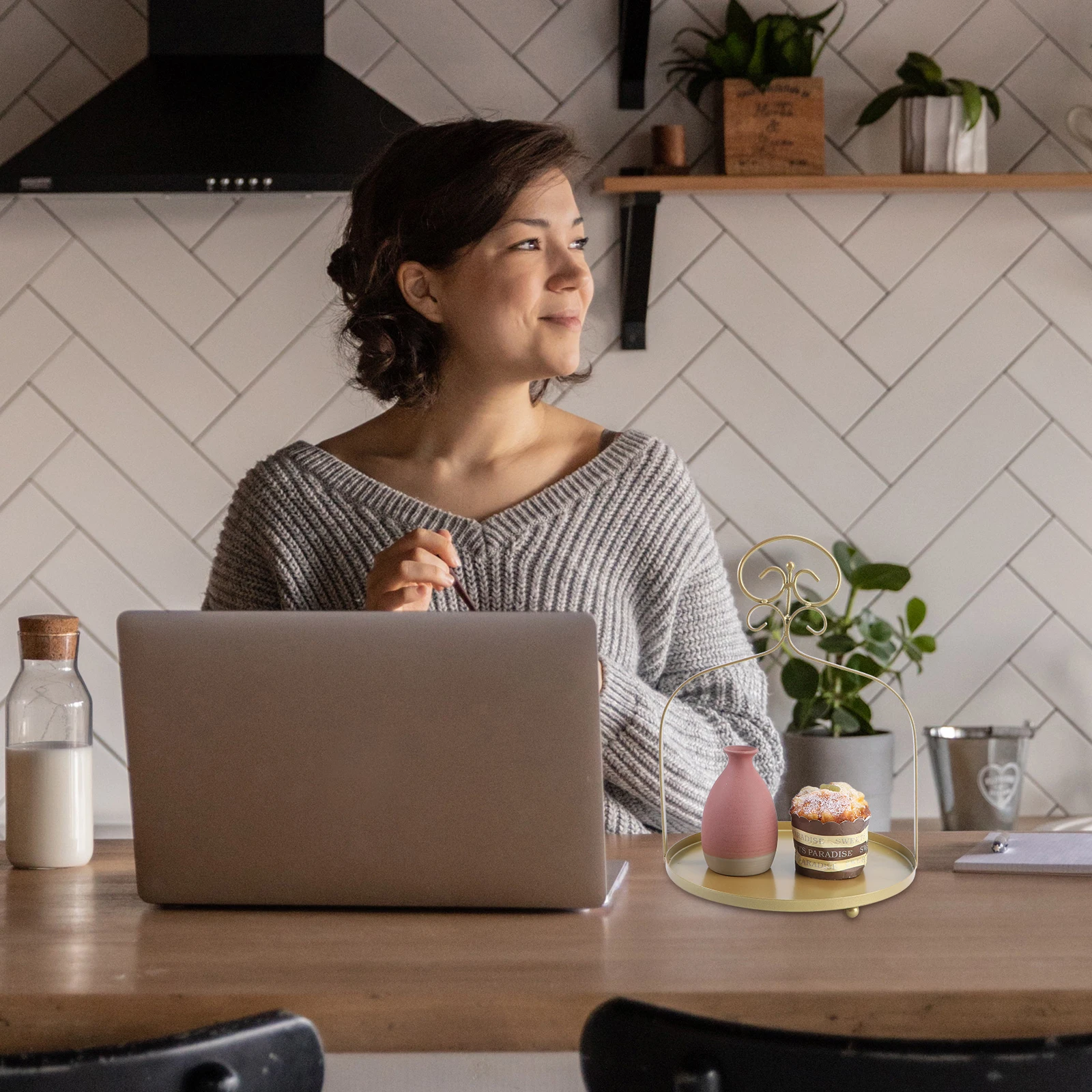 

1Pcs Cake Rack Multi-Purpose Iron Decorative Dessert Display Stand Large Capacity Wedding Snack Holder Elegant Home Party Decor