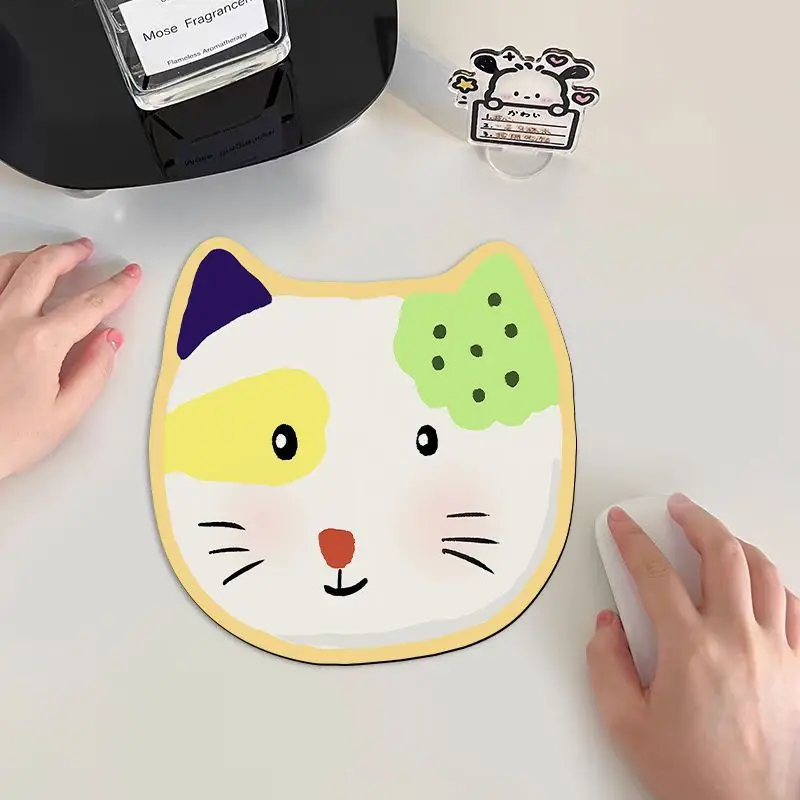Kawaii Irregular Floral Kitten Mouse Pad, Portable Anti-Slip Rubber Desk Mat, Cute Cat Mousepad for Office Laptop Study, Aesthet