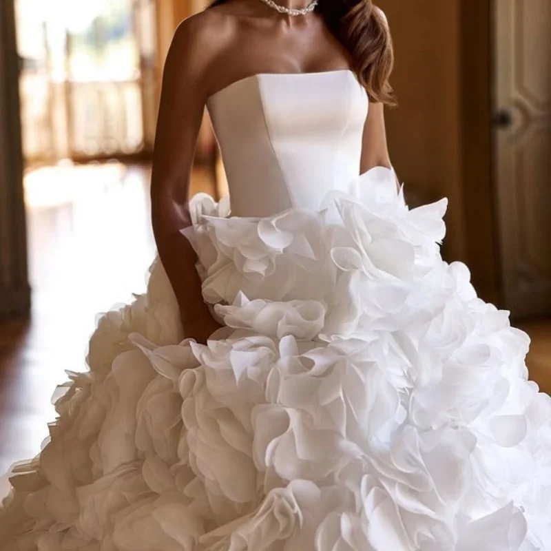 Luxury White Wedding Dresses off-shoulder glitter Lace flower decal A-line skirt long tail Gowns Made wedding dress