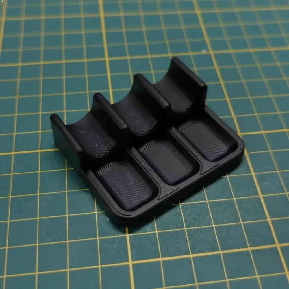 3D Printed Plastic Brush Holder Durable Lightweight Brush Storage Box Mini Size Easy To Clean Rests Drip Tray Pad
