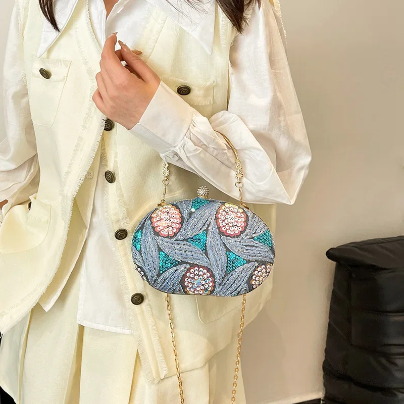 

Chinese Style Sequin Retro Crossbody Bag Fashion Hand-held Dinner Bag with Chain Trendy Evening Clutch for Women