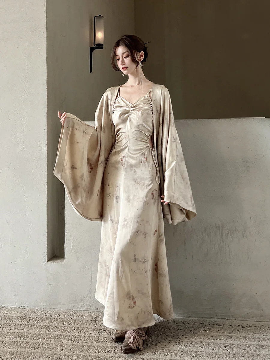 

ONMOON Original Design Printed Wrap Open Robe Loose Women's Faionable Top Thin Outerwear Autumn 2023 New Arrival