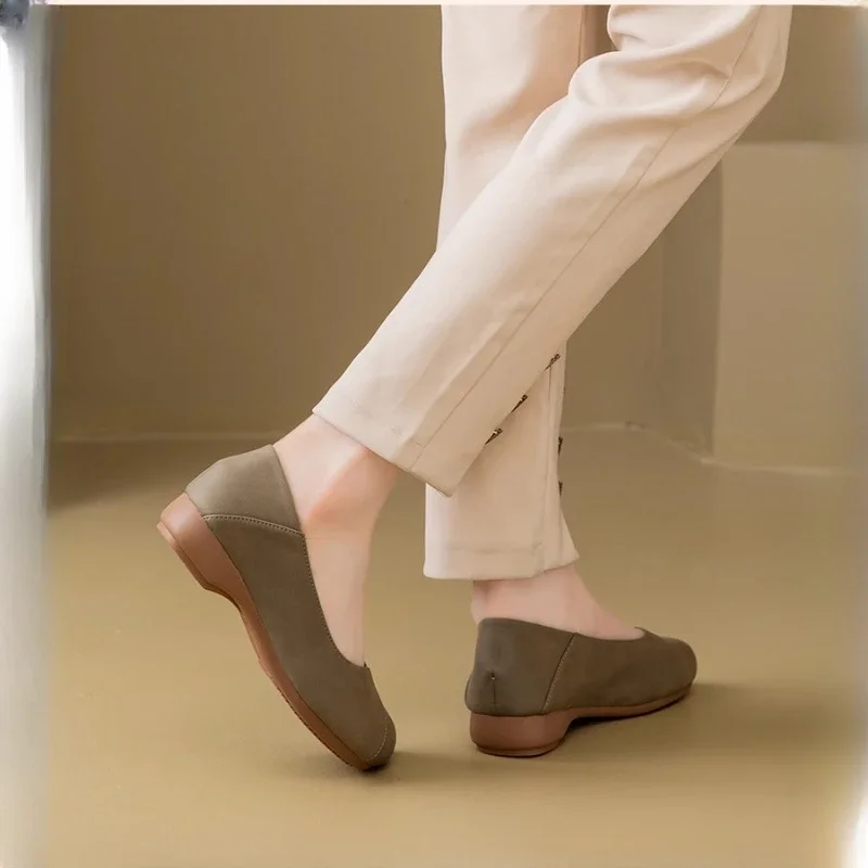 Mom's shoes Spring and Autumn genuine leather comfortable flat sole single shoe soft sole leather women's shoes