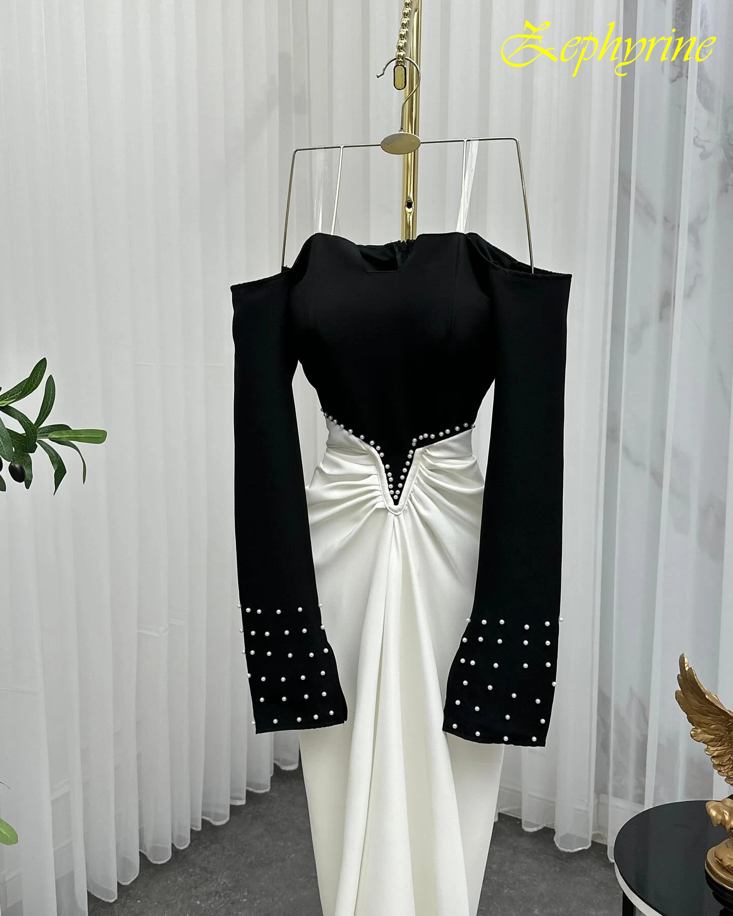 Customized Straight Boat Neck Elegant Formal Evening Dress and Temperament High Quality Celebrity Gowns Delicate Party Dress