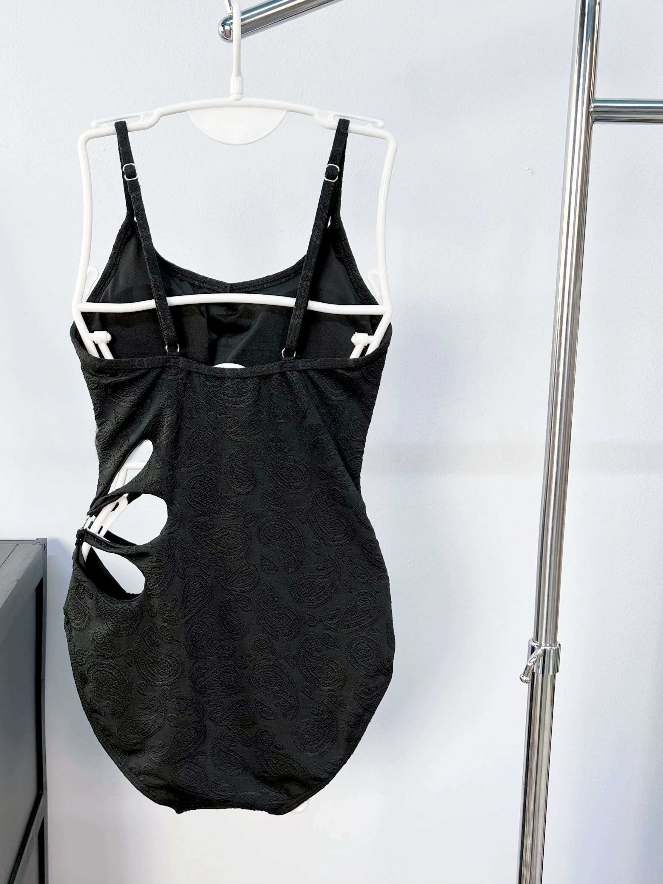 

Женский цельный купальник с высокой эластичностью, быстросохнущий, со съемными вкладышами для груди, без рукавов, для соревнований по плаванию и занятий в спортзале, специального назначения