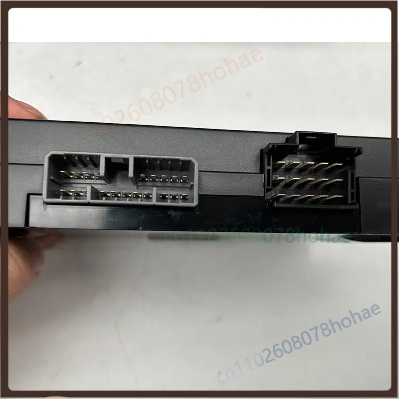 For Sinotruk Howo A7 T5G Nano‑BCU Body Control Module WG9716582011 Truck Cab Electric Parts