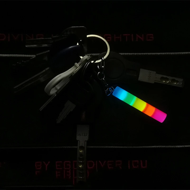 Llavero lumínico EDC en resina colorido - tubo no tritio, colgante - imagen 4