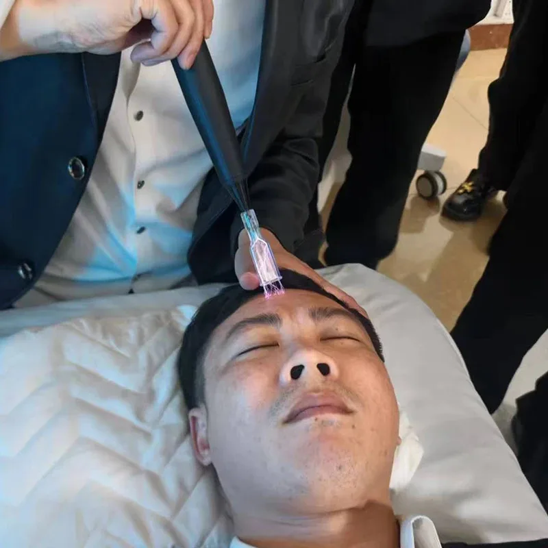 

Portable Plasma Machine for Wrinkle Remover Acne Treatment Hot And Cold Fusion Beauty Device for Facial Lifting And Skin Tighten