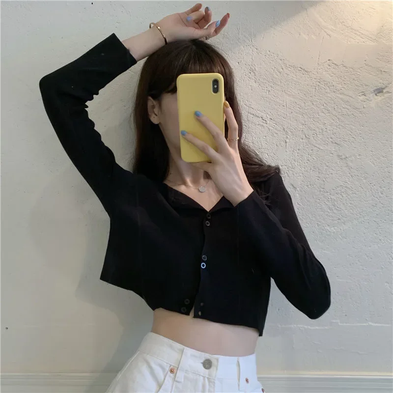 Lucyever Maglioni corti solidi Donna Autunno Inverno Cardigan lavorato a maglia a maniche lunghe Donna Coreana All-Match Top in jersey con bottoni