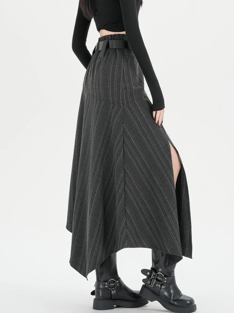 Blazer a righe asimmetrico minimalista da donna Design in tessuto Gonna a trapezio Gonne longuette a vita alta con spacco laterale Abbigliamento da ufficio autunnale