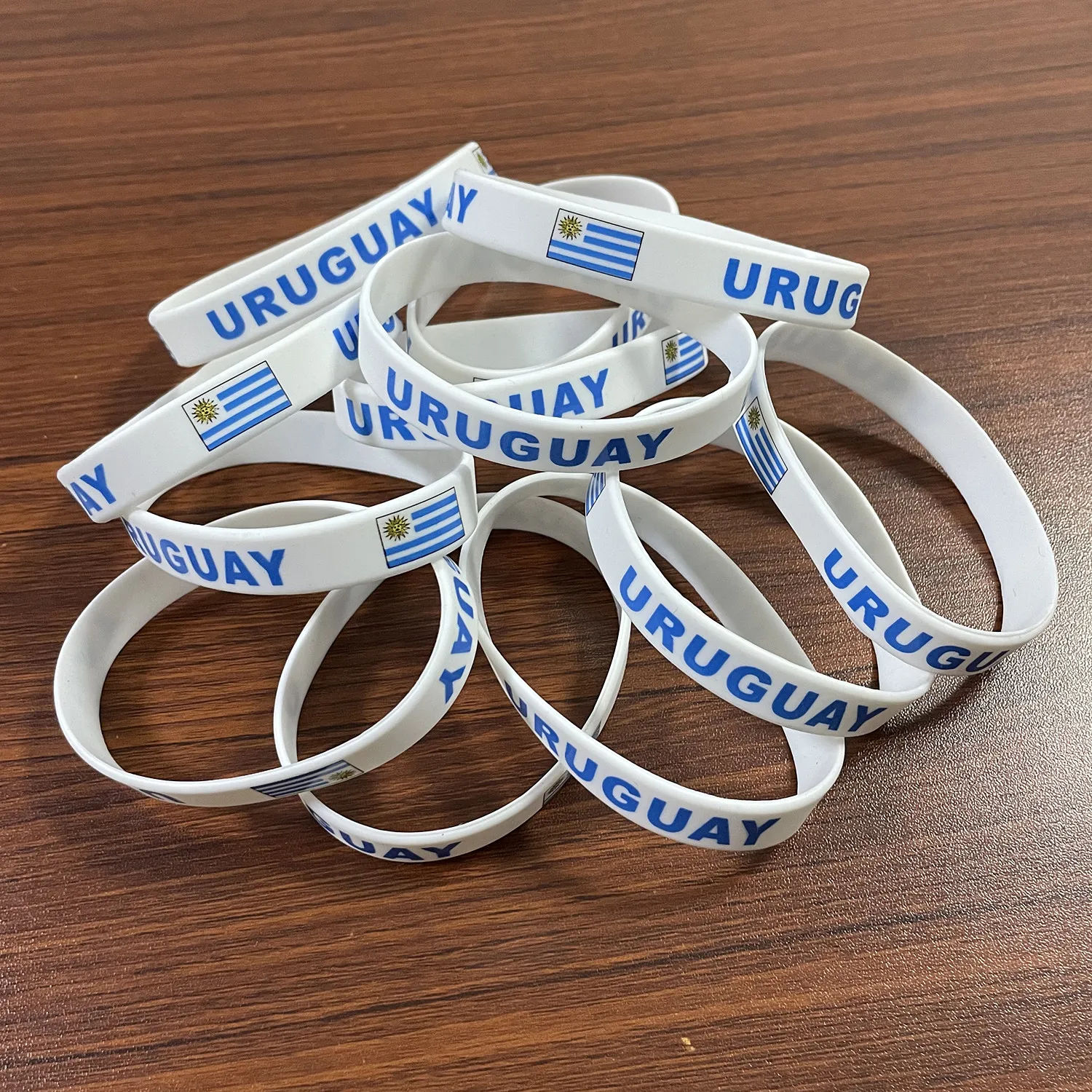 2pcs Uruguay Flag Silicone Bracelets Sports Wristbands National Flags Wrist Strap for Men Women Rubber Band Fashion Accessories