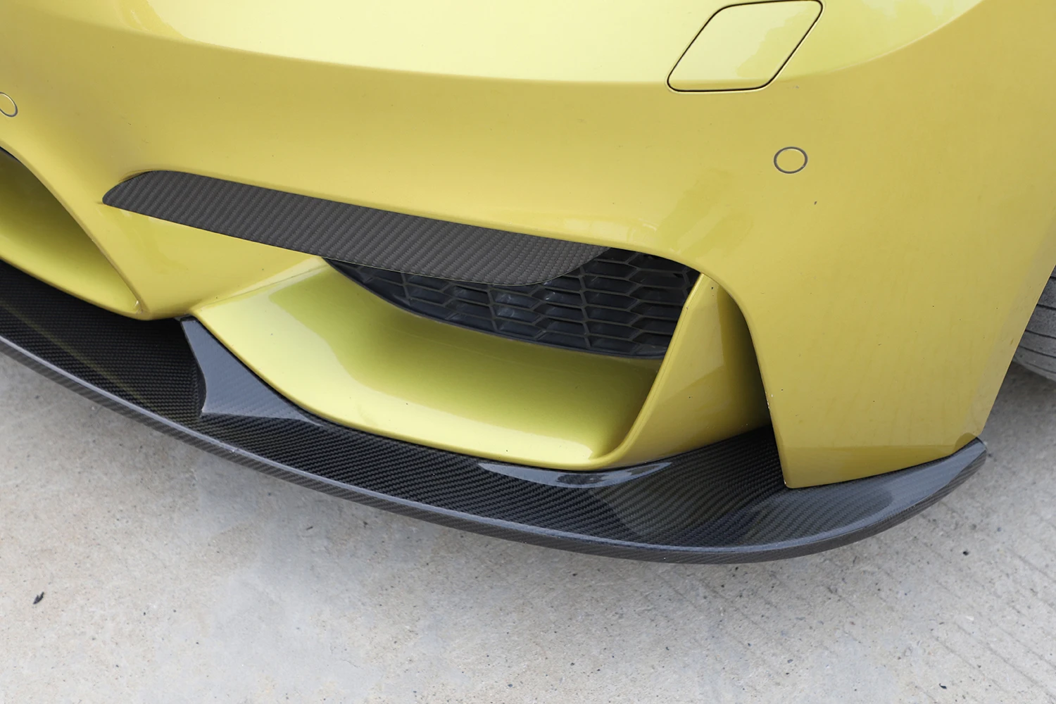 ドライカーボン M3 M4 フロントバンパースプリッター BMW F80 M3 F82 F83 M4 セダンクーペ 4D 2D 2014-2019