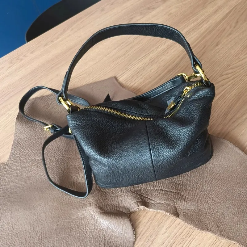 Imagem -02 - Bolsas Crossbody de Couro Macio para Mulheres Bolsa de Ombro de Couro Real Casual Hobos Bolsas de Luxo Novas Femininas 2023